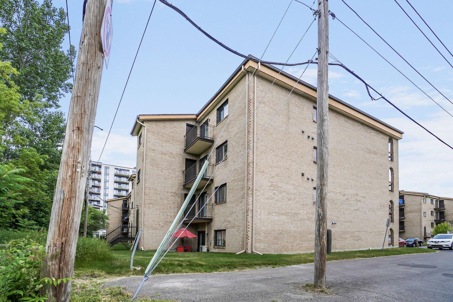 









1672


Rue McNamara

, 147,
Laval (Chomedey),




QC
H7S2J9

