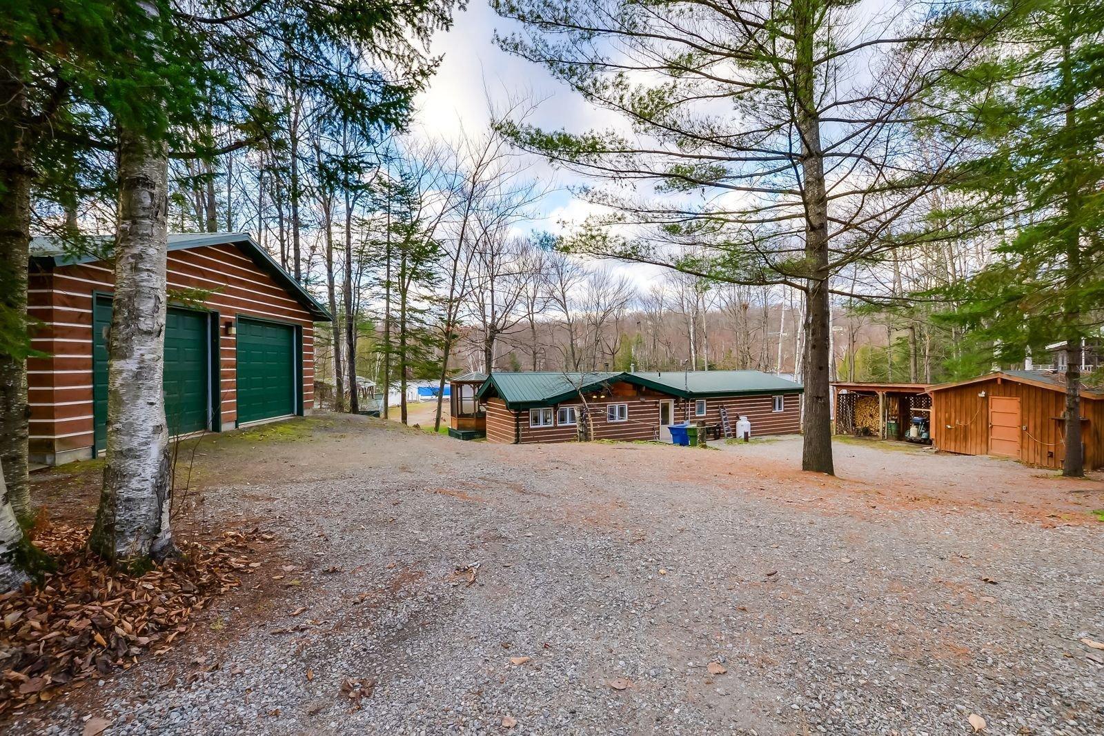 









56


Ch. du Canari

,
Val-des-Monts,




QC
J8N6J7

