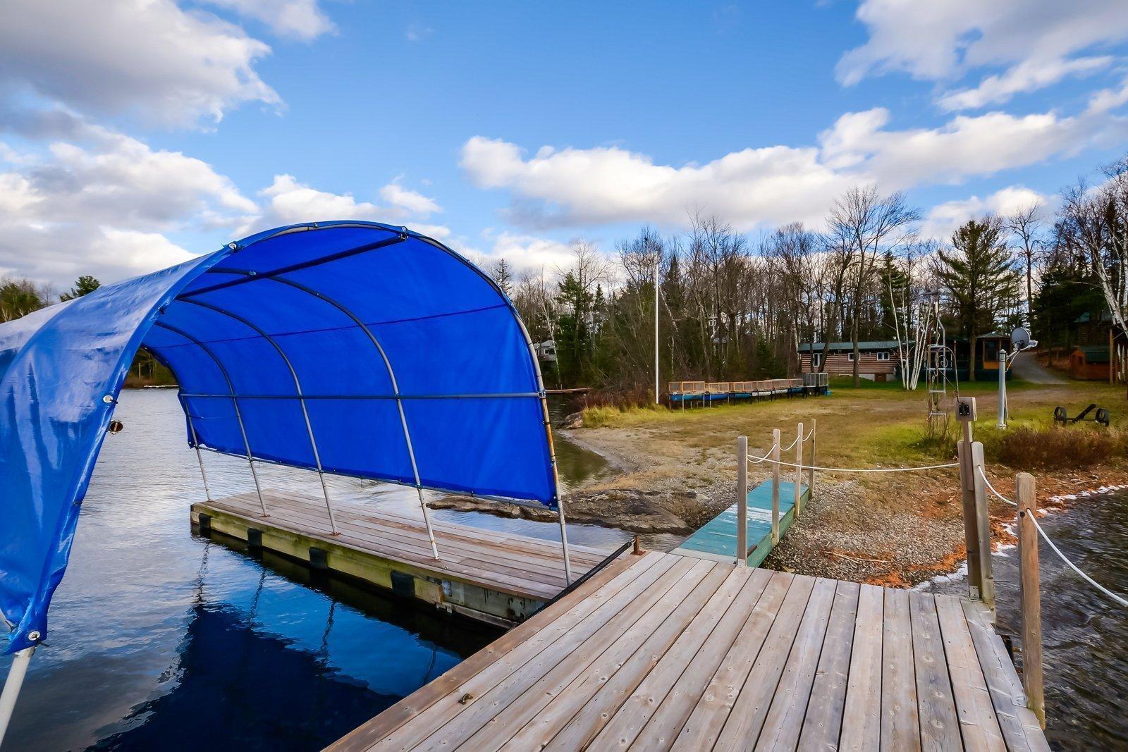 









56


Ch. du Canari

,
Val-des-Monts,




QC
J8N6J7

