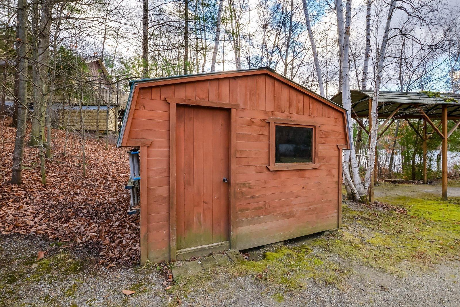 









56


Ch. du Canari

,
Val-des-Monts,




QC
J8N6J7

