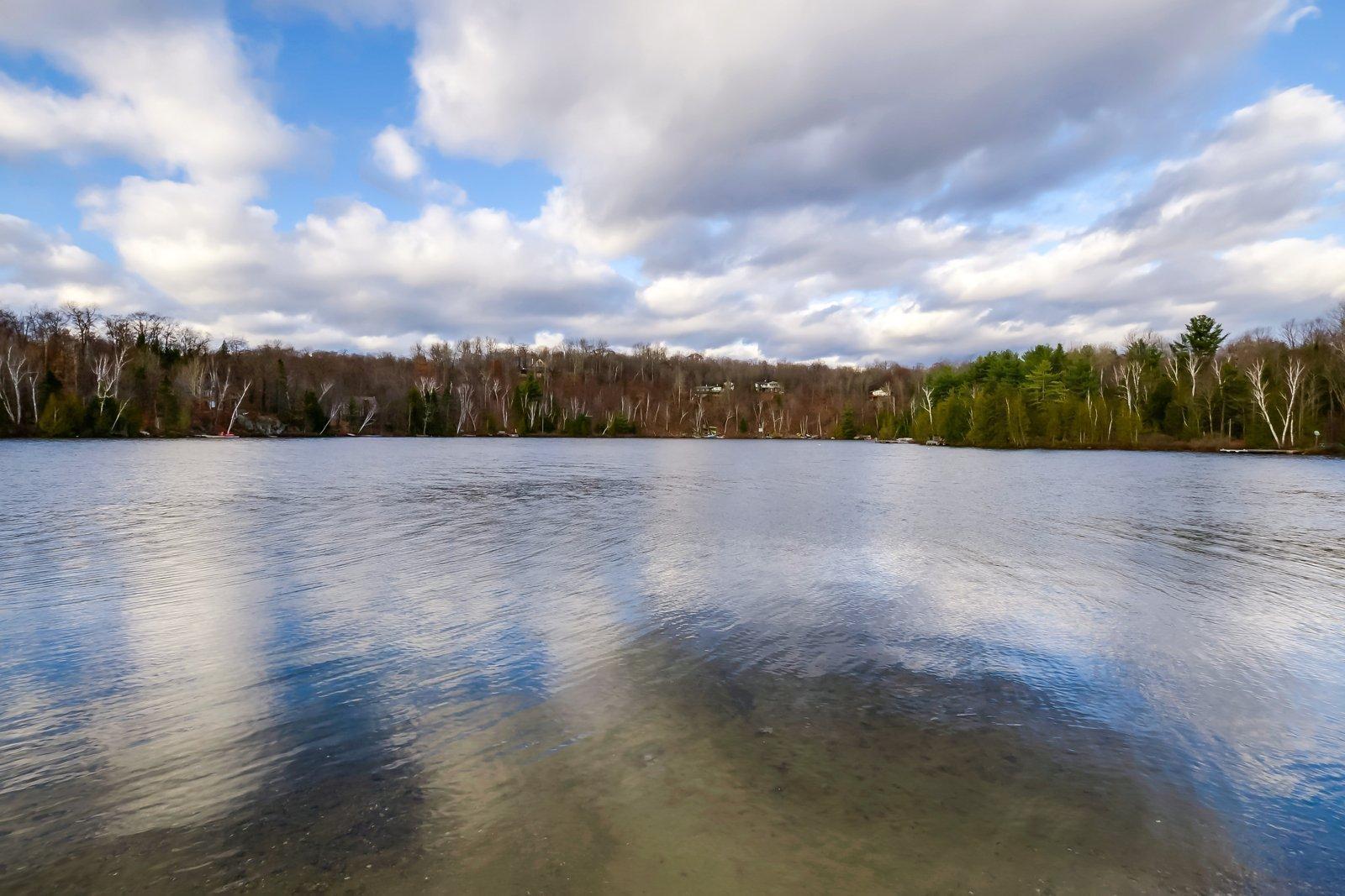 









56


Ch. du Canari

,
Val-des-Monts,




QC
J8N6J7

