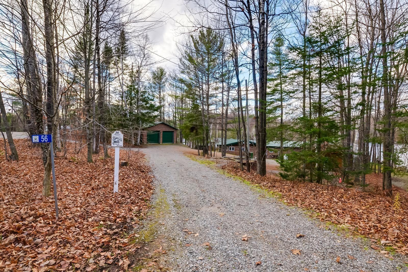 









56


Ch. du Canari

,
Val-des-Monts,




QC
J8N6J7

