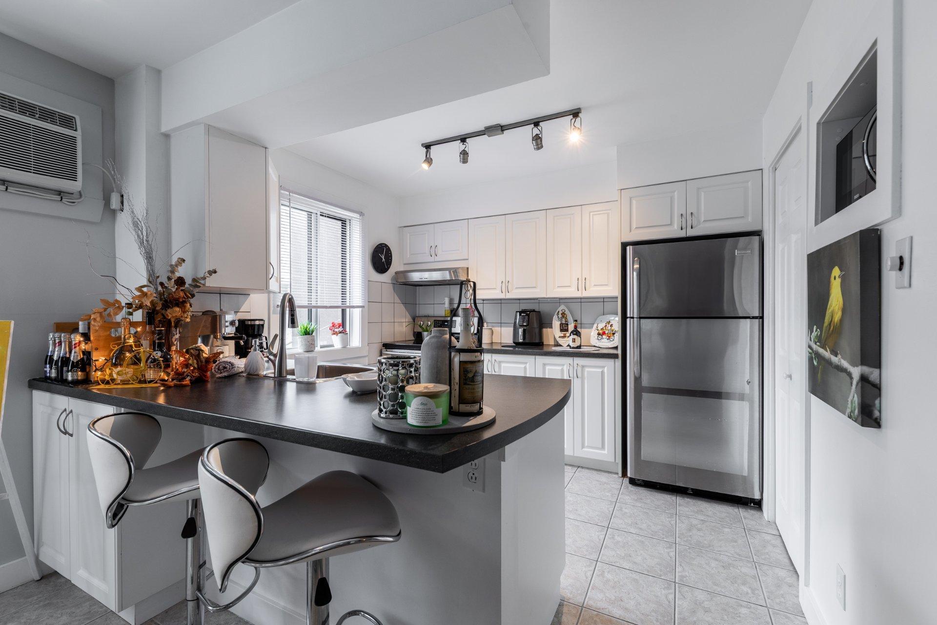 









40


Boul. Seigneurial E.

,
Saint-Bruno-de-Montarville,




QC
J3V2H5

