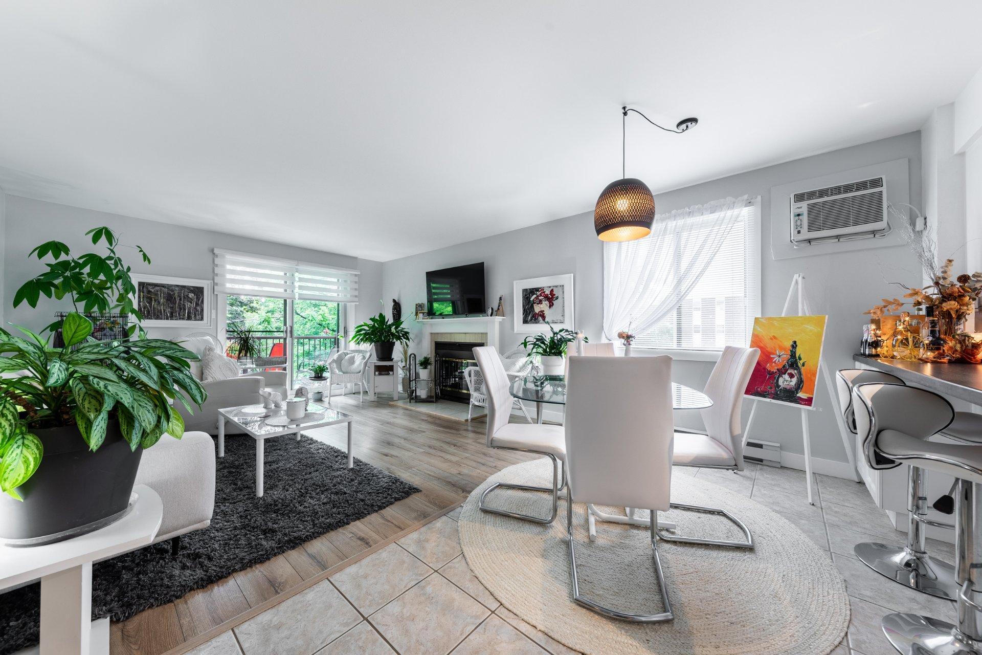









40


Boul. Seigneurial E.

,
Saint-Bruno-de-Montarville,




QC
J3V2H5

