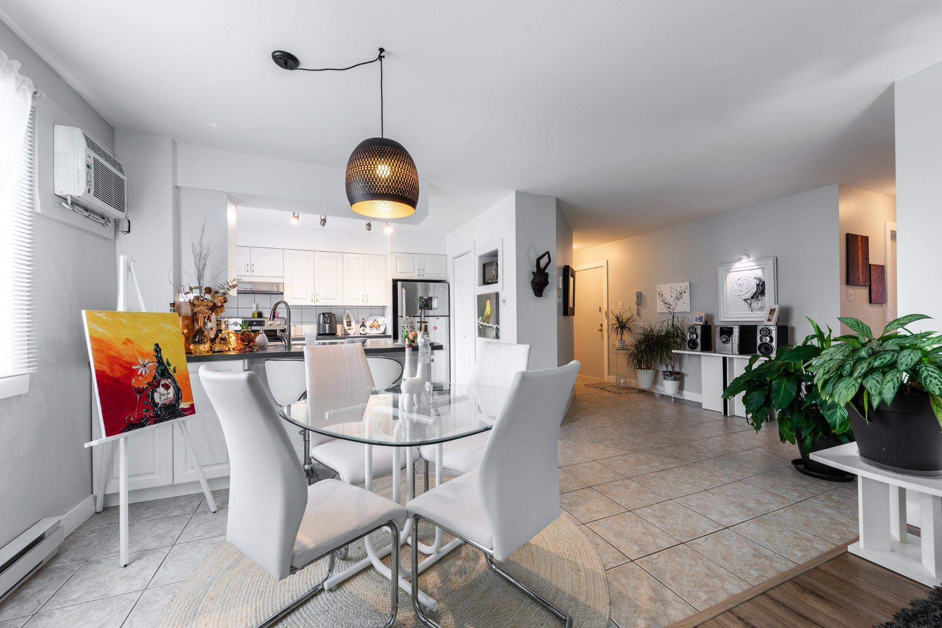









40


Boul. Seigneurial E.

,
Saint-Bruno-de-Montarville,




QC
J3V2H5

