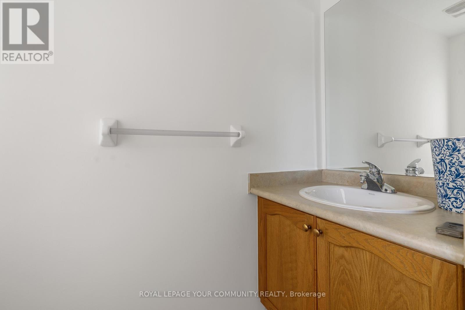 












104 PRINCE CHARLES WAY

,
Markham,




Ontario
L6C0B5

