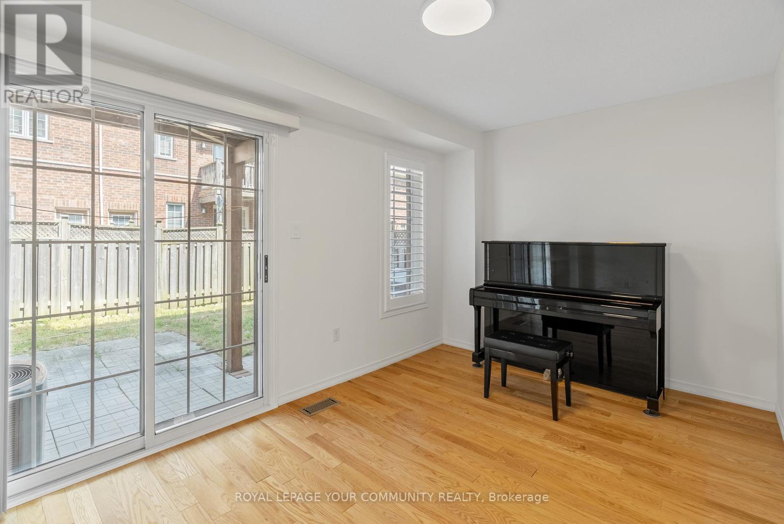 












104 PRINCE CHARLES WAY

,
Markham,




Ontario
L6C0B5

