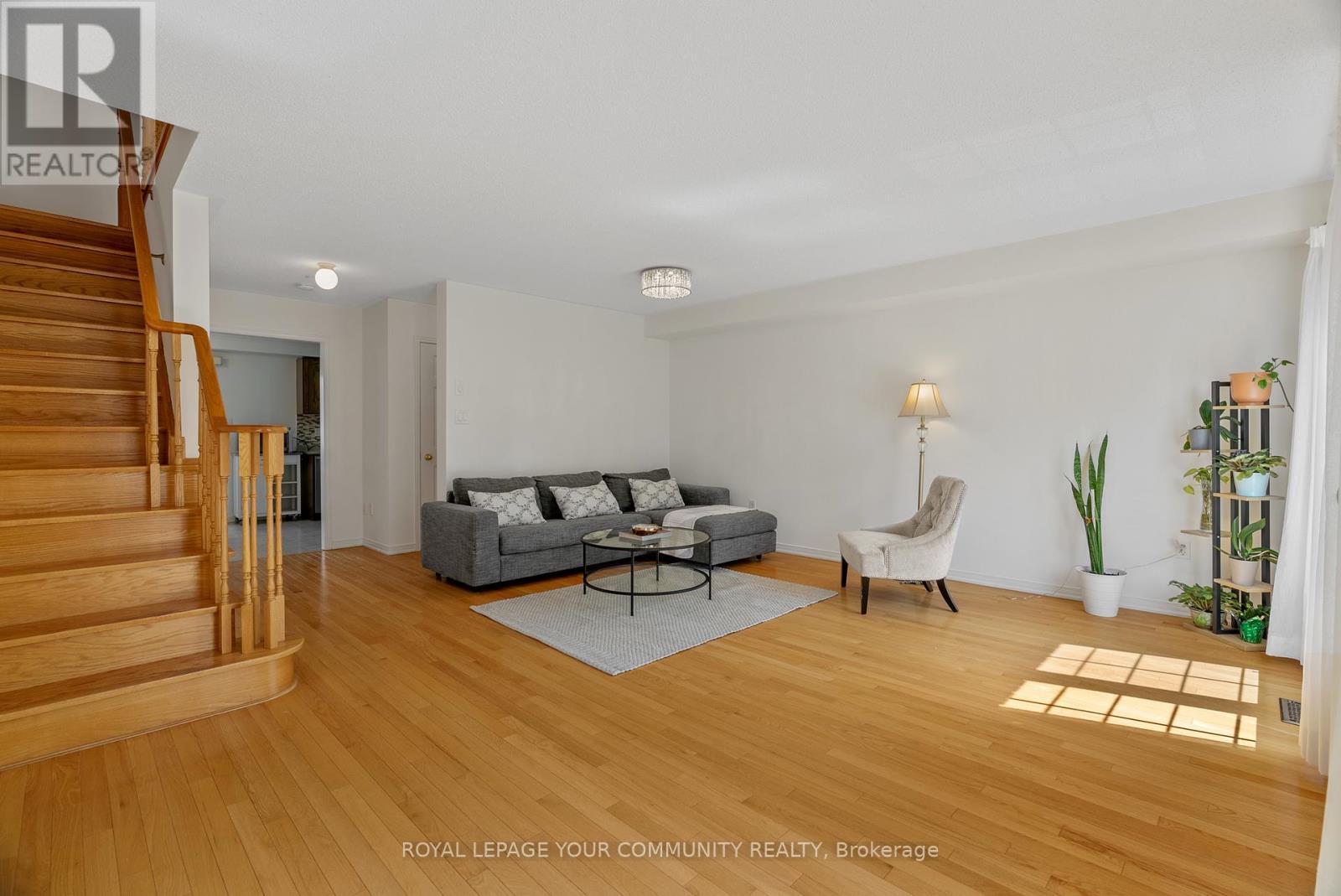












104 PRINCE CHARLES WAY

,
Markham,




Ontario
L6C0B5

