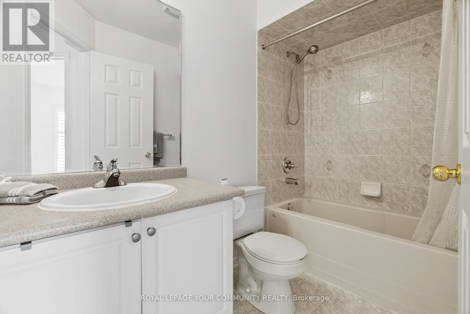 












104 PRINCE CHARLES WAY

,
Markham,




Ontario
L6C0B5

