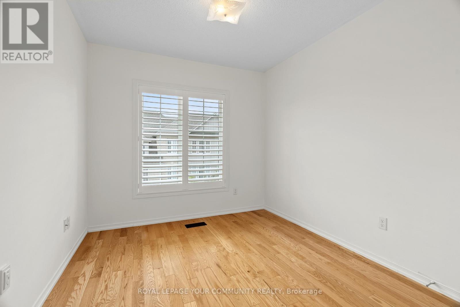 












104 PRINCE CHARLES WAY

,
Markham,




Ontario
L6C0B5

