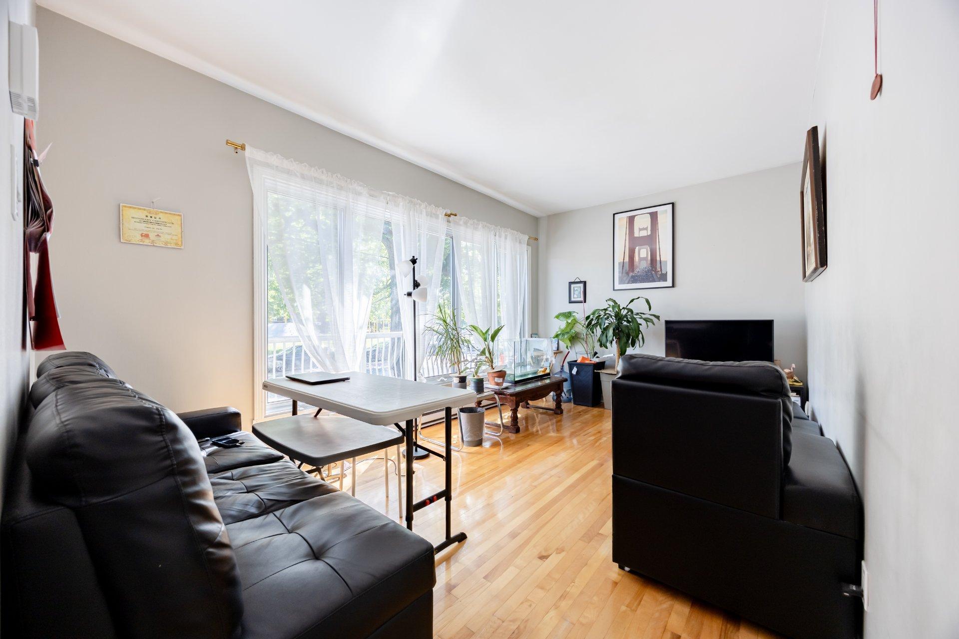 









11550


Rue Filion

,
Montréal (Ahuntsic-Cartierville),




QC
H4J1T1

