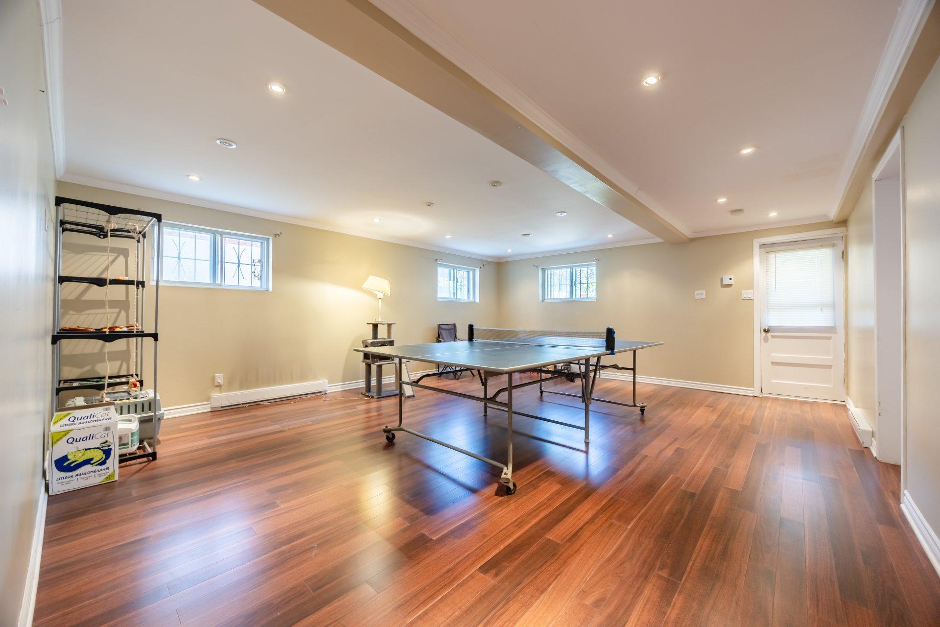 









11550


Rue Filion

,
Montréal (Ahuntsic-Cartierville),




QC
H4J1T1

