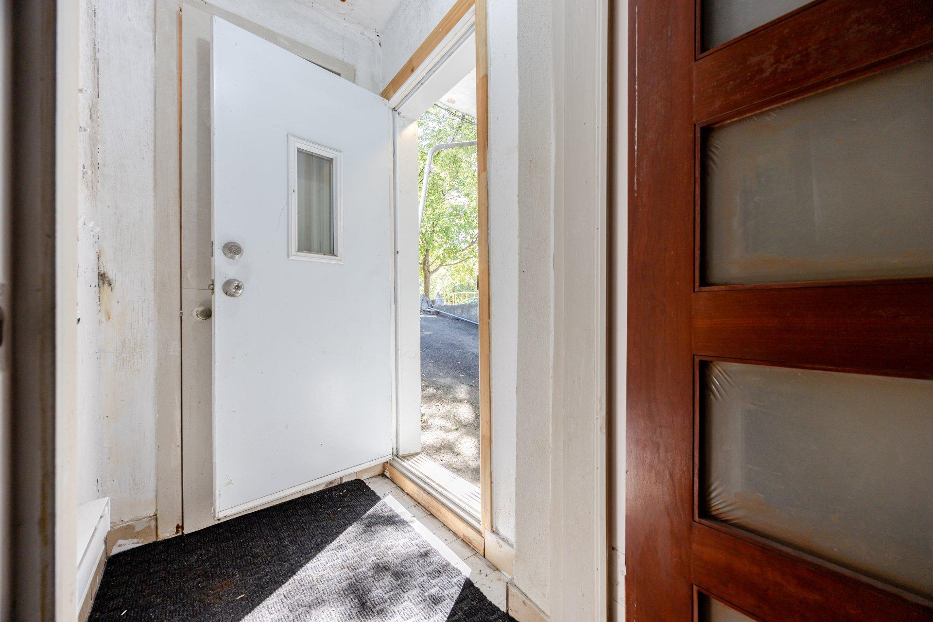 









11550


Rue Filion

,
Montréal (Ahuntsic-Cartierville),




QC
H4J1T1

