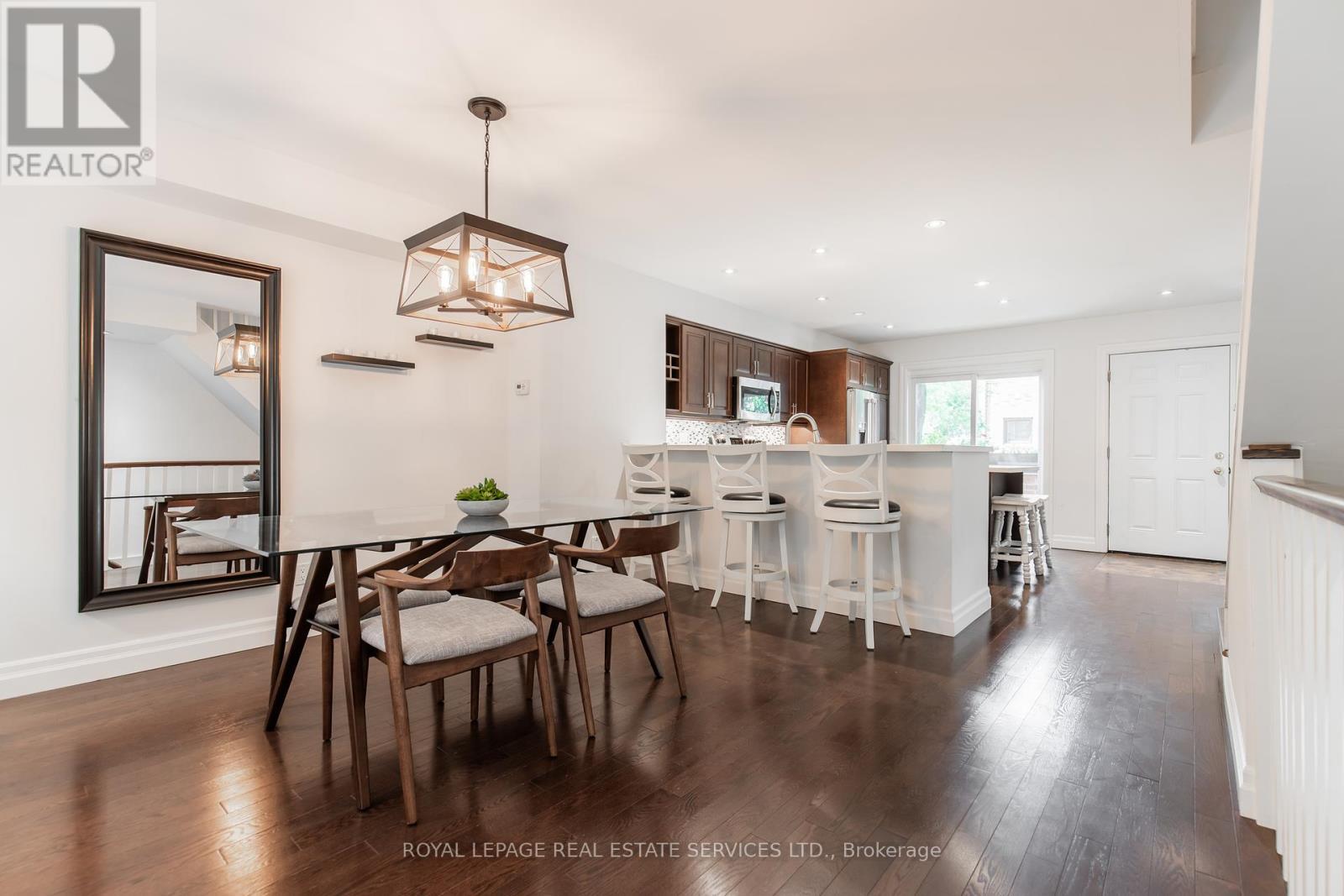 












25 - 3122 LAKESHORE ROAD W

,
Oakville,




Ontario
L6L1J4


