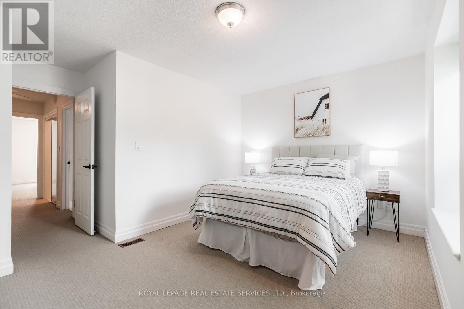 












25 - 3122 LAKESHORE ROAD W

,
Oakville,




Ontario
L6L1J4

