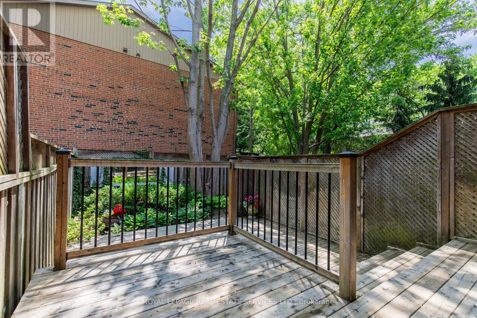 












25 - 3122 LAKESHORE ROAD W

,
Oakville,




Ontario
L6L1J4

