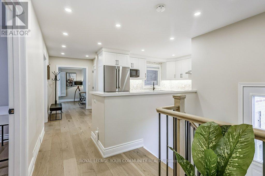 












41 BRIGHTBAY CRESCENT

,
Markham,




Ontario
L3T1C2

