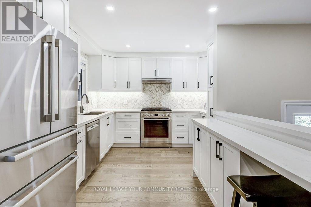 












41 BRIGHTBAY CRESCENT

,
Markham,




Ontario
L3T1C2


