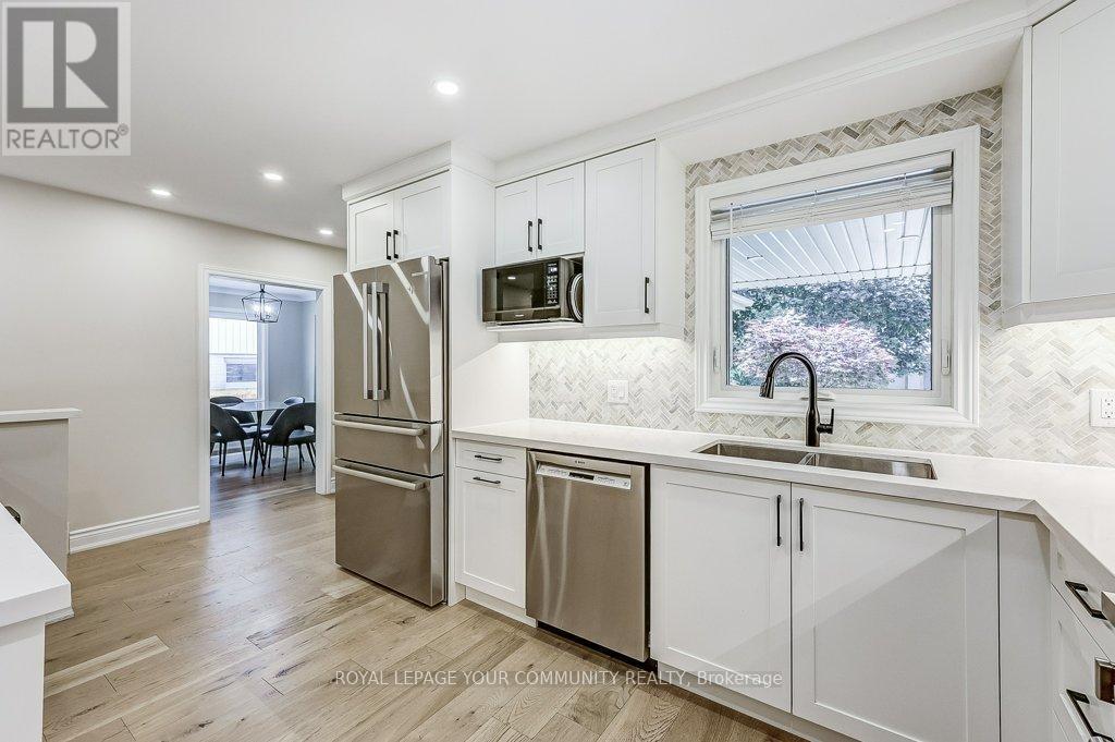 












41 BRIGHTBAY CRESCENT

,
Markham,




Ontario
L3T1C2

