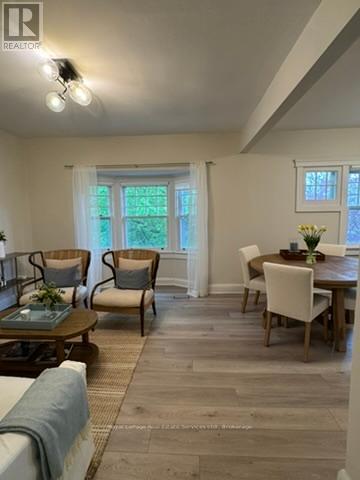 












2 - 225 TRAFALGAR ROAD

,
Oakville (OO Old Oakville),




Ontario
L6J3G9

