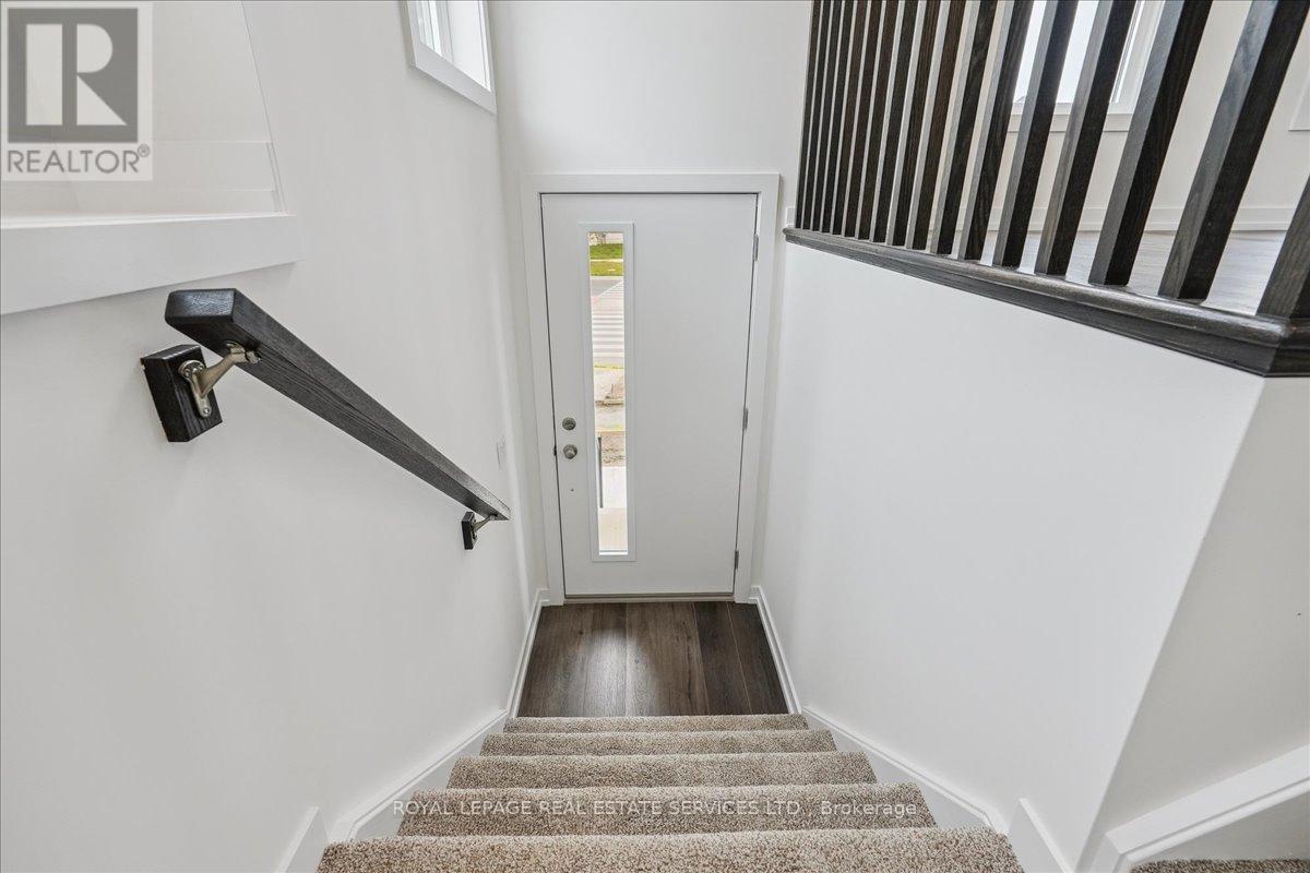












271 BURKE STREET

,
Hamilton,




Ontario
L8B2A9

