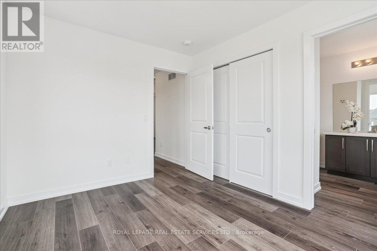 












271 BURKE STREET

,
Hamilton,




Ontario
L8B2A9

