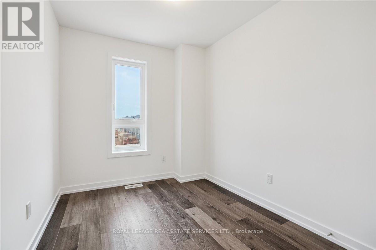 












271 BURKE STREET

,
Hamilton,




Ontario
L8B2A9

