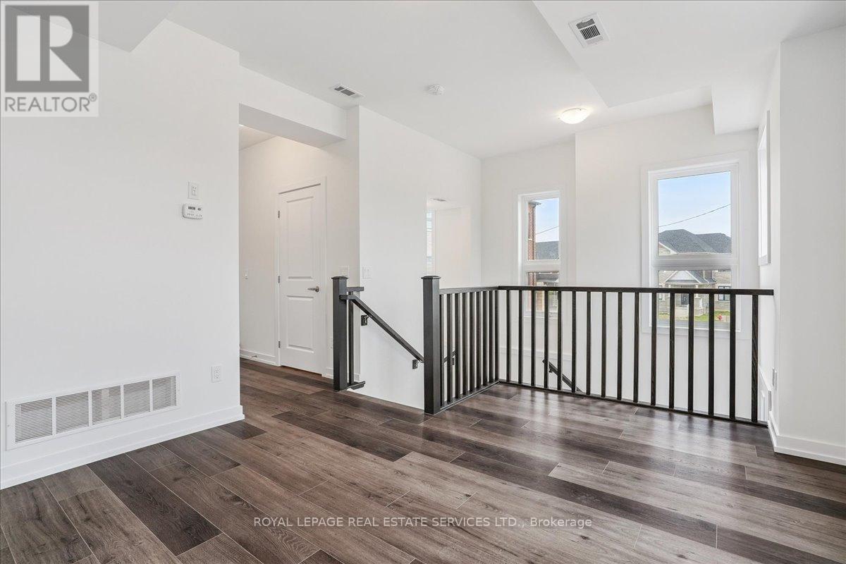 












271 BURKE STREET

,
Hamilton,




Ontario
L8B2A9

