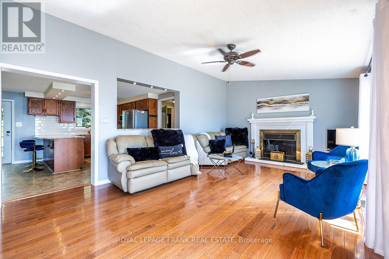 












138 STARR BOULEVARD

,
Kawartha Lakes (Little Britain),




Ontario
K0M2C0

