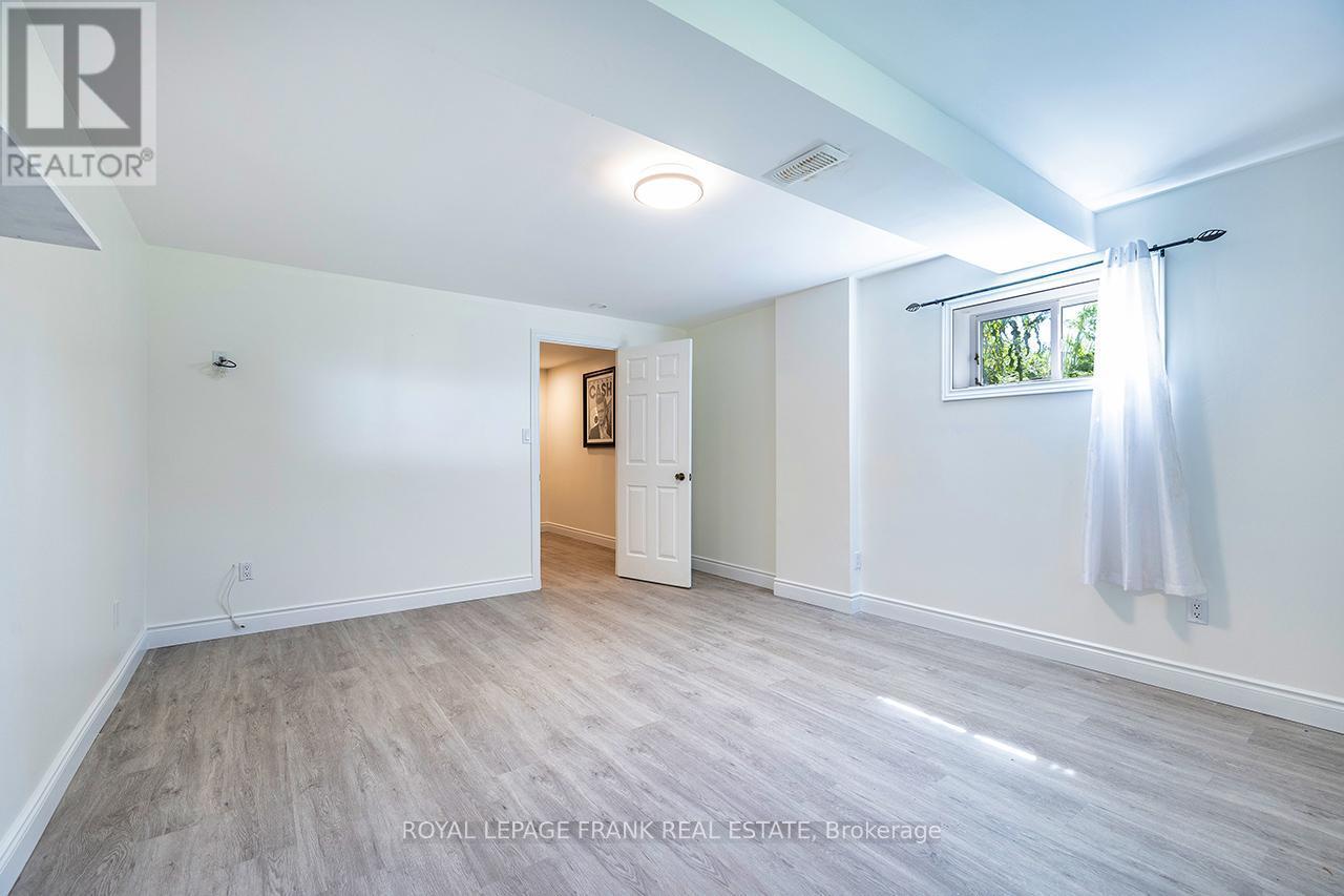 












138 STARR BOULEVARD

,
Kawartha Lakes (Little Britain),




Ontario
K0M2C0

