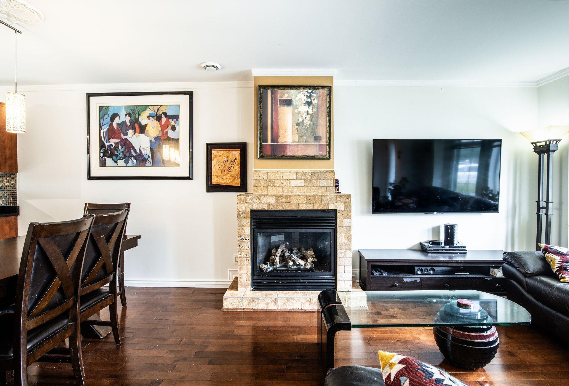 









1695Z


Rue Bellevue

, 3,
Longueuil (Greenfield Park),




QC
J4V3R3

