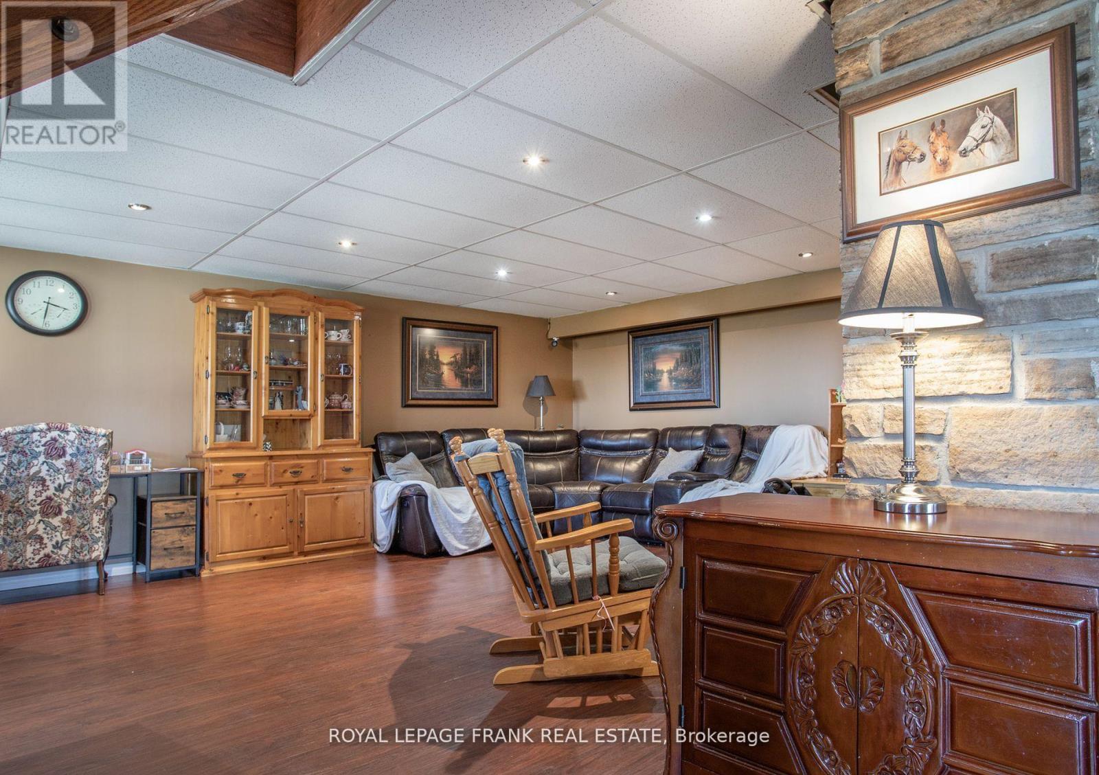 












119 USBORNE ROAD

,
Alnwick/Haldimand,




Ontario
K0K1S0


