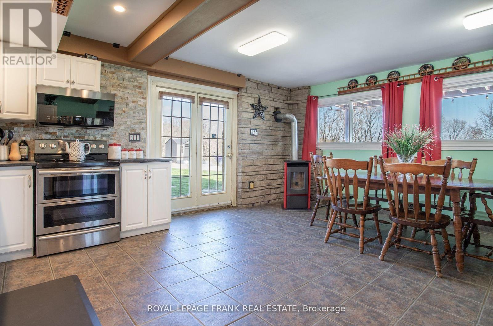 












119 USBORNE ROAD

,
Alnwick/Haldimand,




Ontario
K0K1S0

