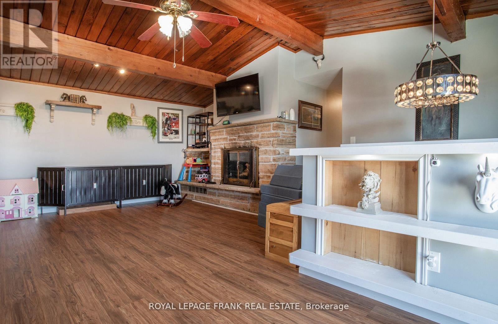 












119 USBORNE ROAD

,
Alnwick/Haldimand,




Ontario
K0K1S0

