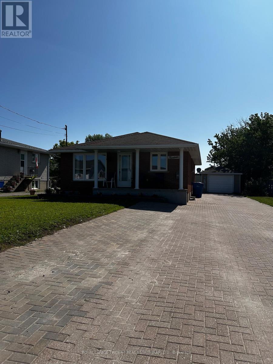 












14 BRUNELLE ROAD S

,
Kapuskasing,




Ontario
P5N2T2

