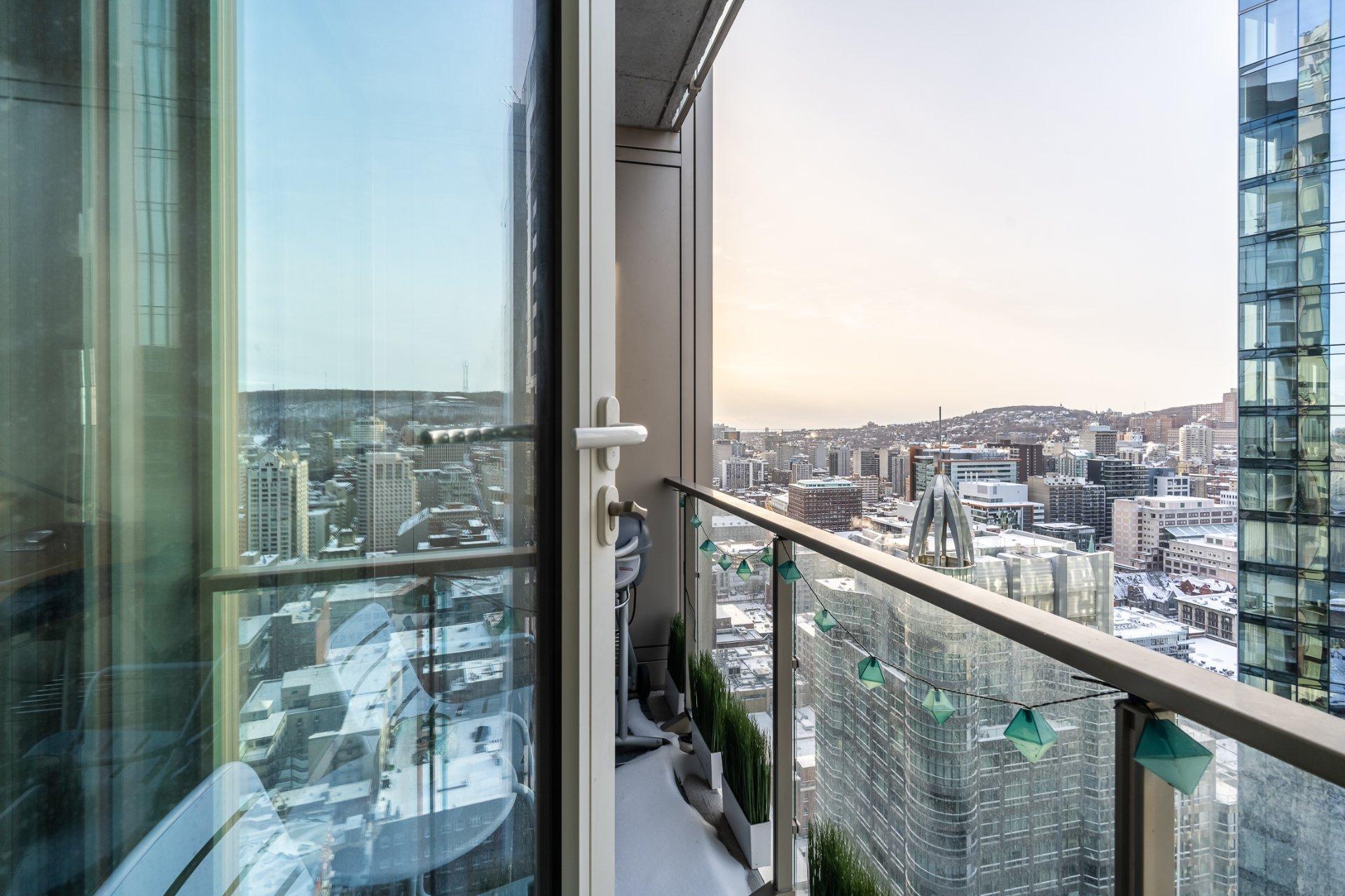 









1310


Boul. René-Lévesque O.

, 3204,
Montréal (Ville-Marie),




QC
H3G0B7

