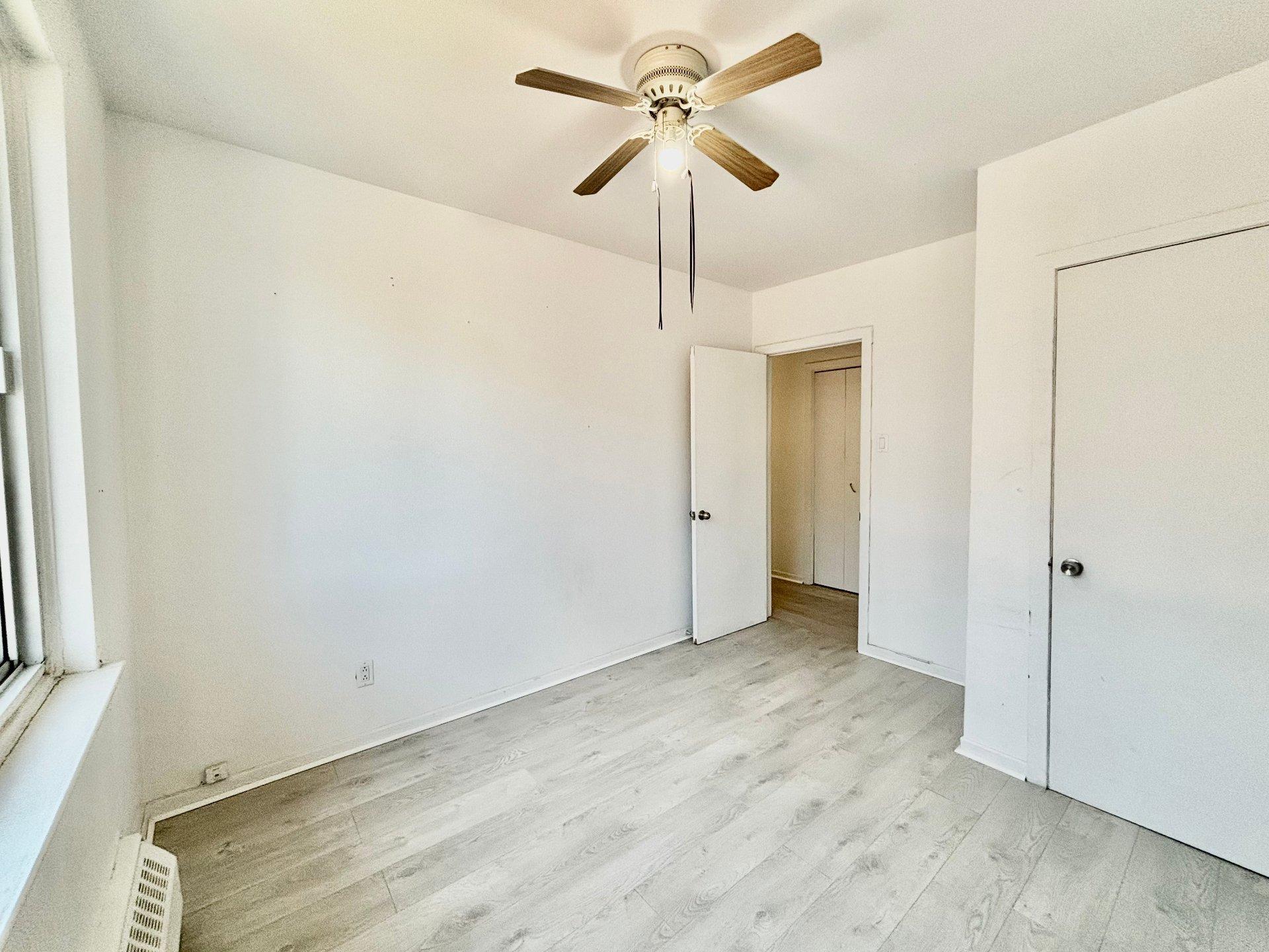









3336


Ch. de la Côte-de-Liesse

,
Mont-Royal,




QC
H4N2P4

