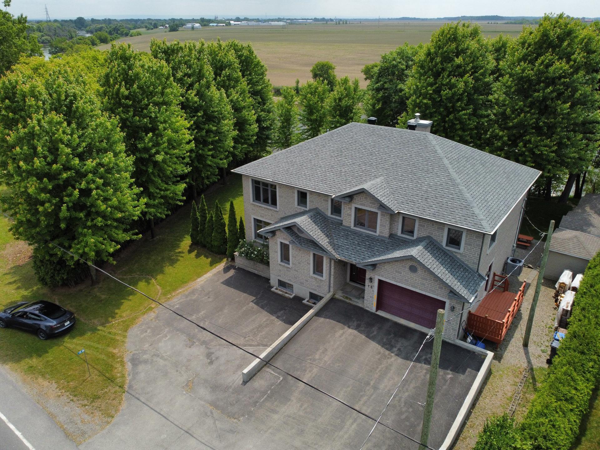 









75


Ch. de la Beauce

,
Sainte-Martine,




QC
J0S1V0


