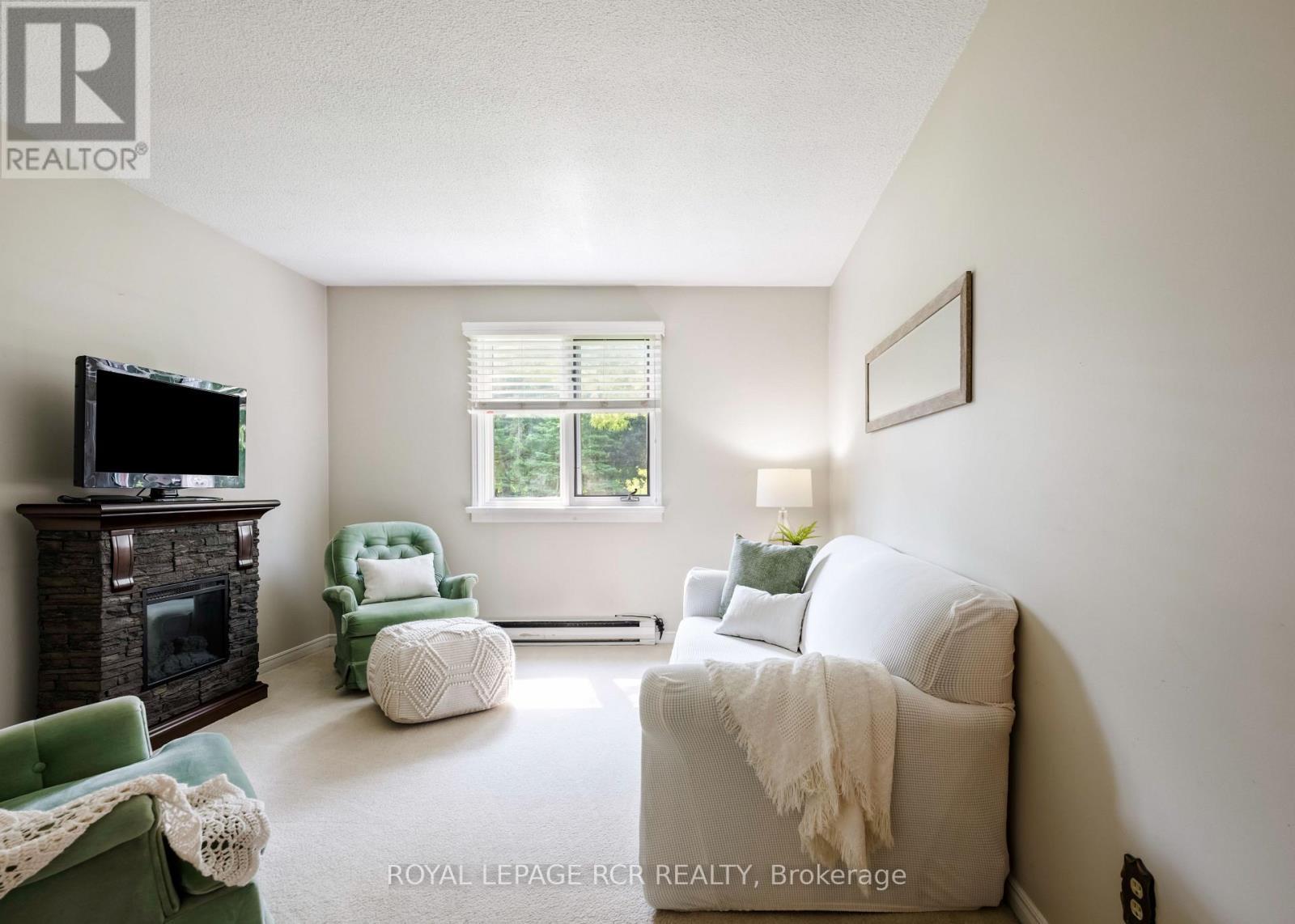 












2534 HIGHPOINT SIDE ROAD

,
Caledon,




Ontario
L7K0J1

