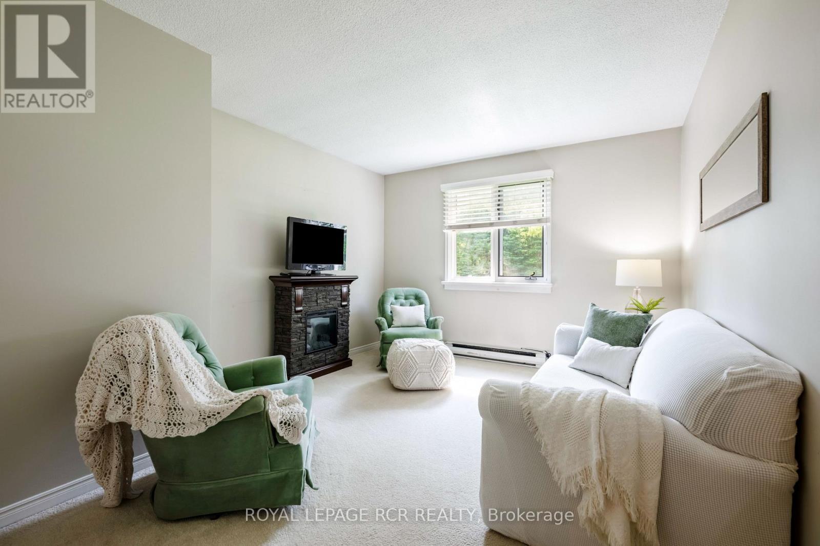 












2534 HIGHPOINT SIDE ROAD

,
Caledon,




Ontario
L7K0J1

