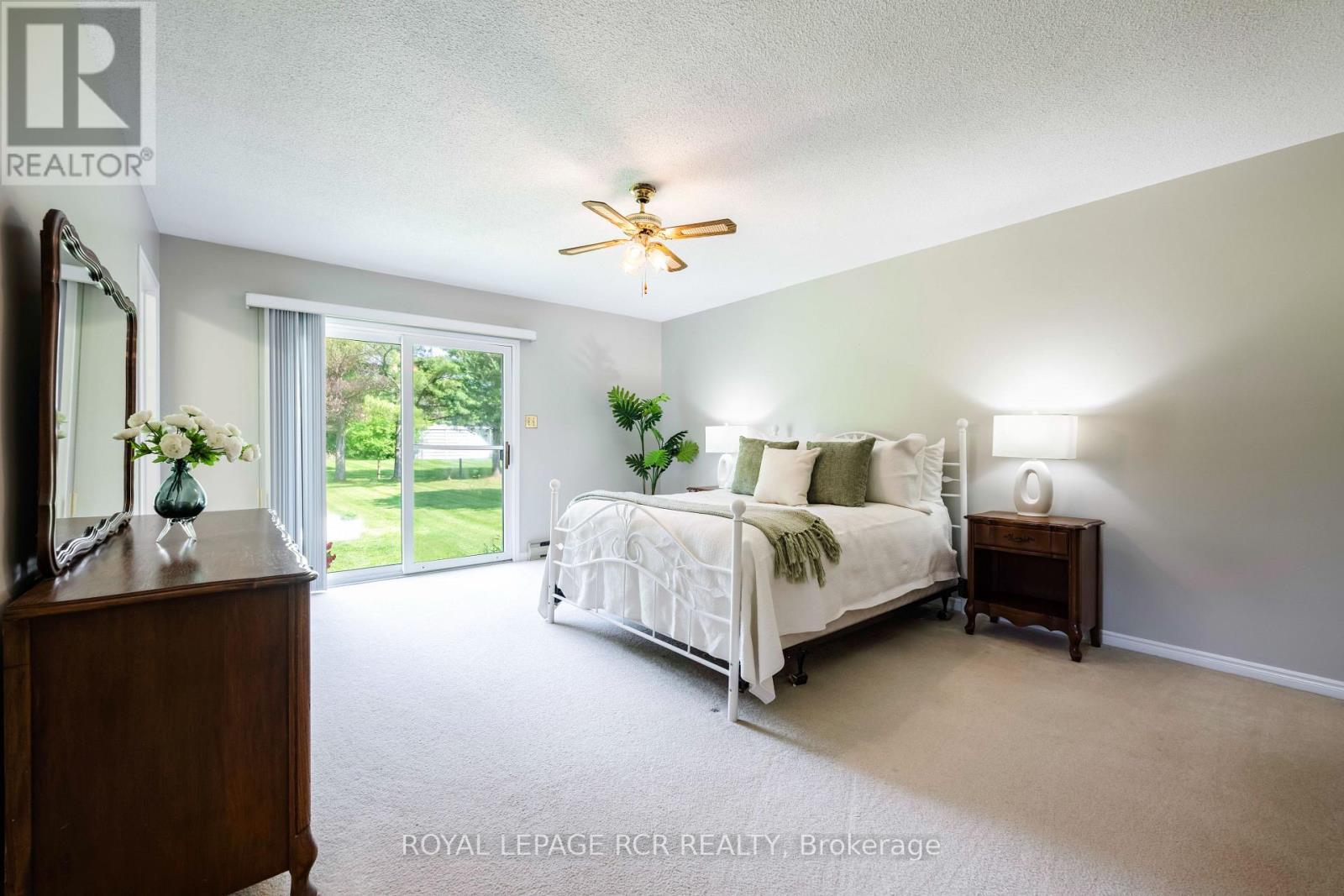 












2534 HIGHPOINT SIDE ROAD

,
Caledon,




Ontario
L7K0J1

