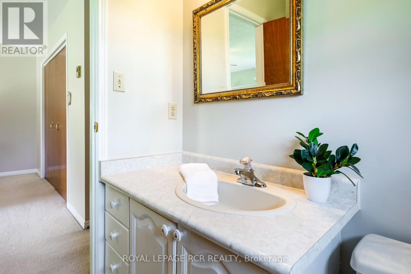 












2534 HIGHPOINT SIDE ROAD

,
Caledon,




Ontario
L7K0J1

