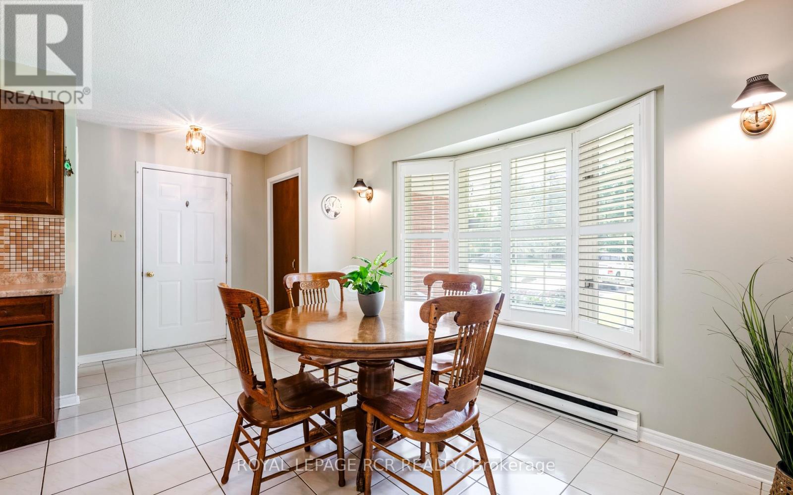












2534 HIGHPOINT SIDE ROAD

,
Caledon,




Ontario
L7K0J1


