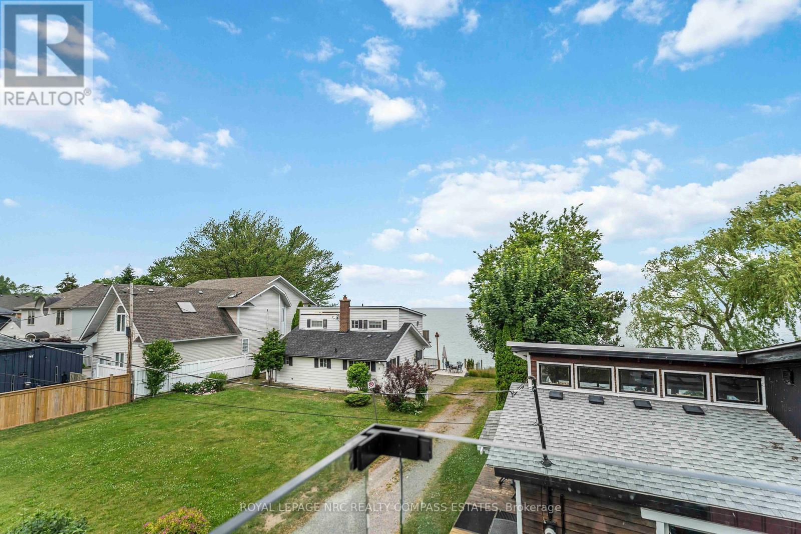 












10 PAXTON AVENUE

,
St. Catharines (Port Dalhousie),




Ontario
L2N5H8

