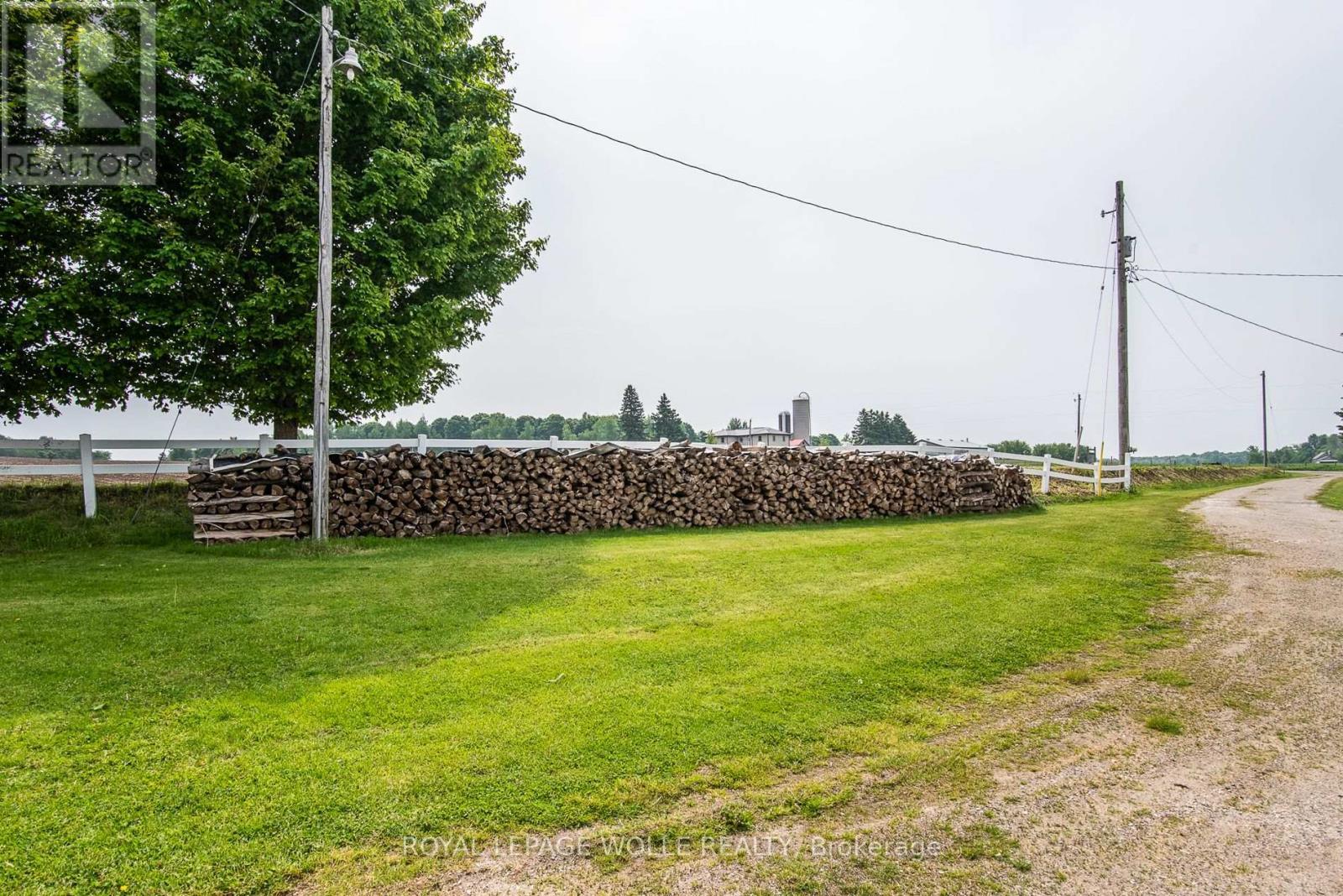 












4385 HESSEN STRASSE

,
Wellesley,







Ontario
N0B2T0

