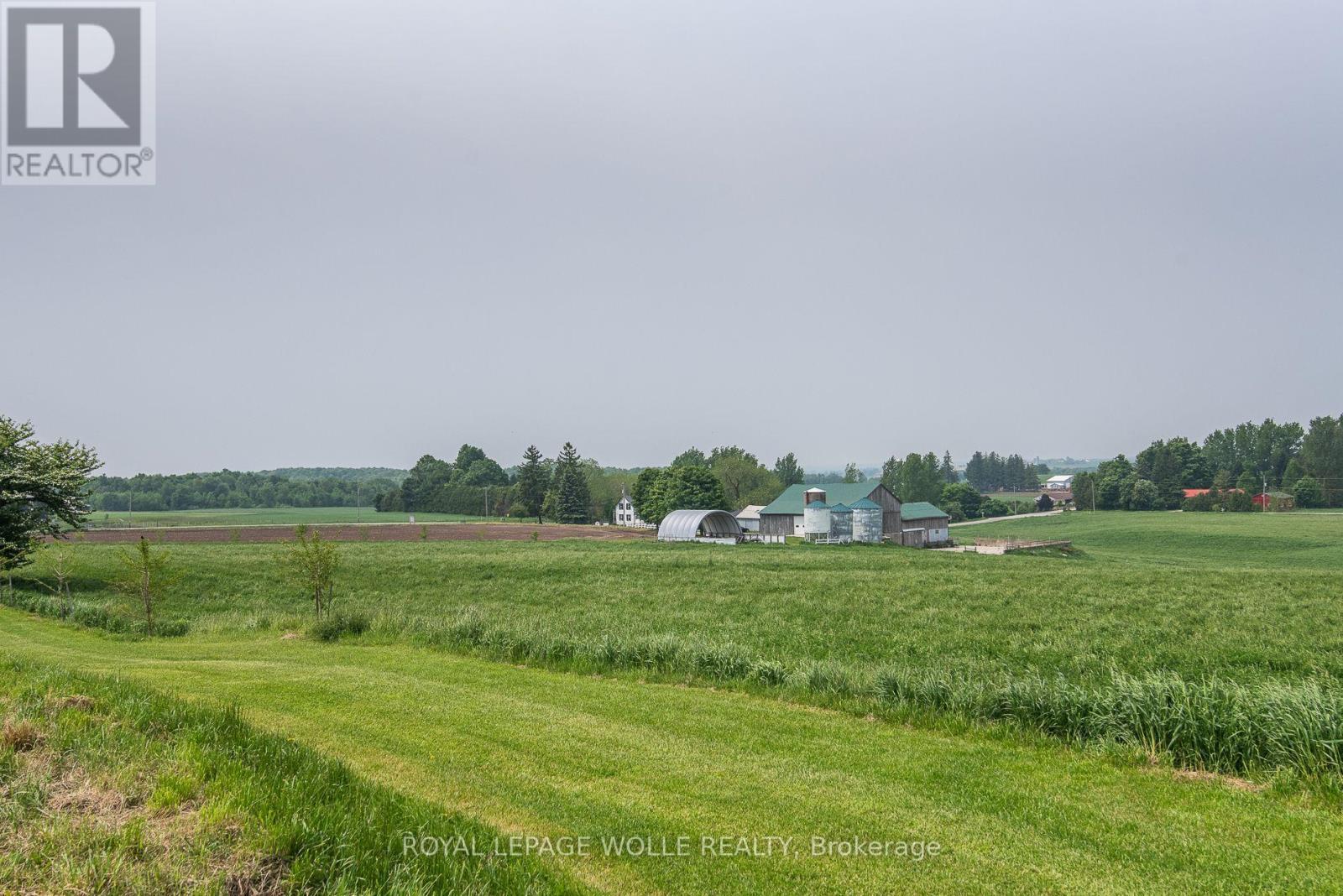 












4385 HESSEN STRASSE

,
Wellesley,







Ontario
N0B2T0

