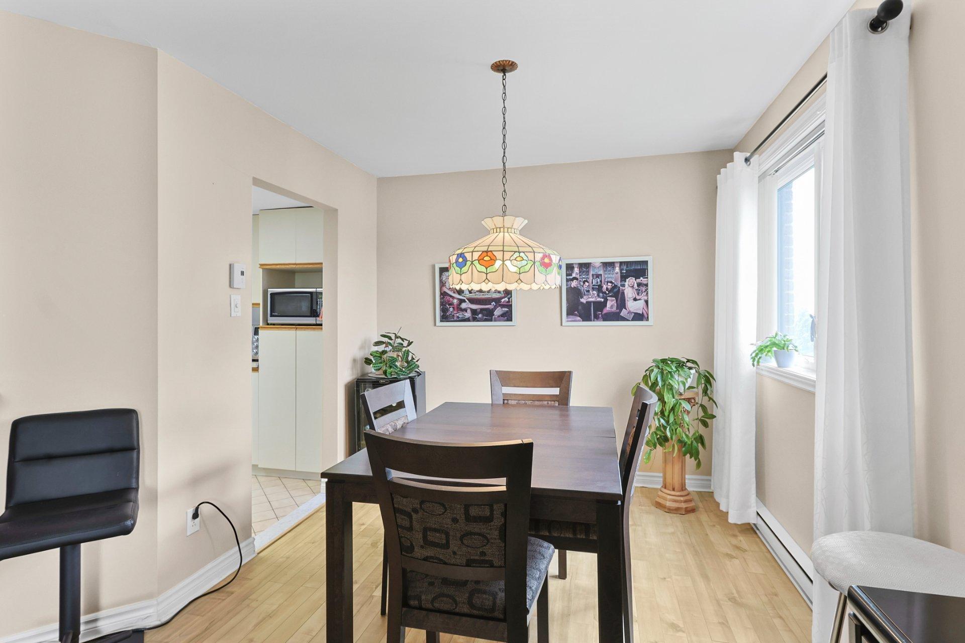 









13


Rue St-Laurent

, 202,
Beauharnois,




QC
J6N1V1

