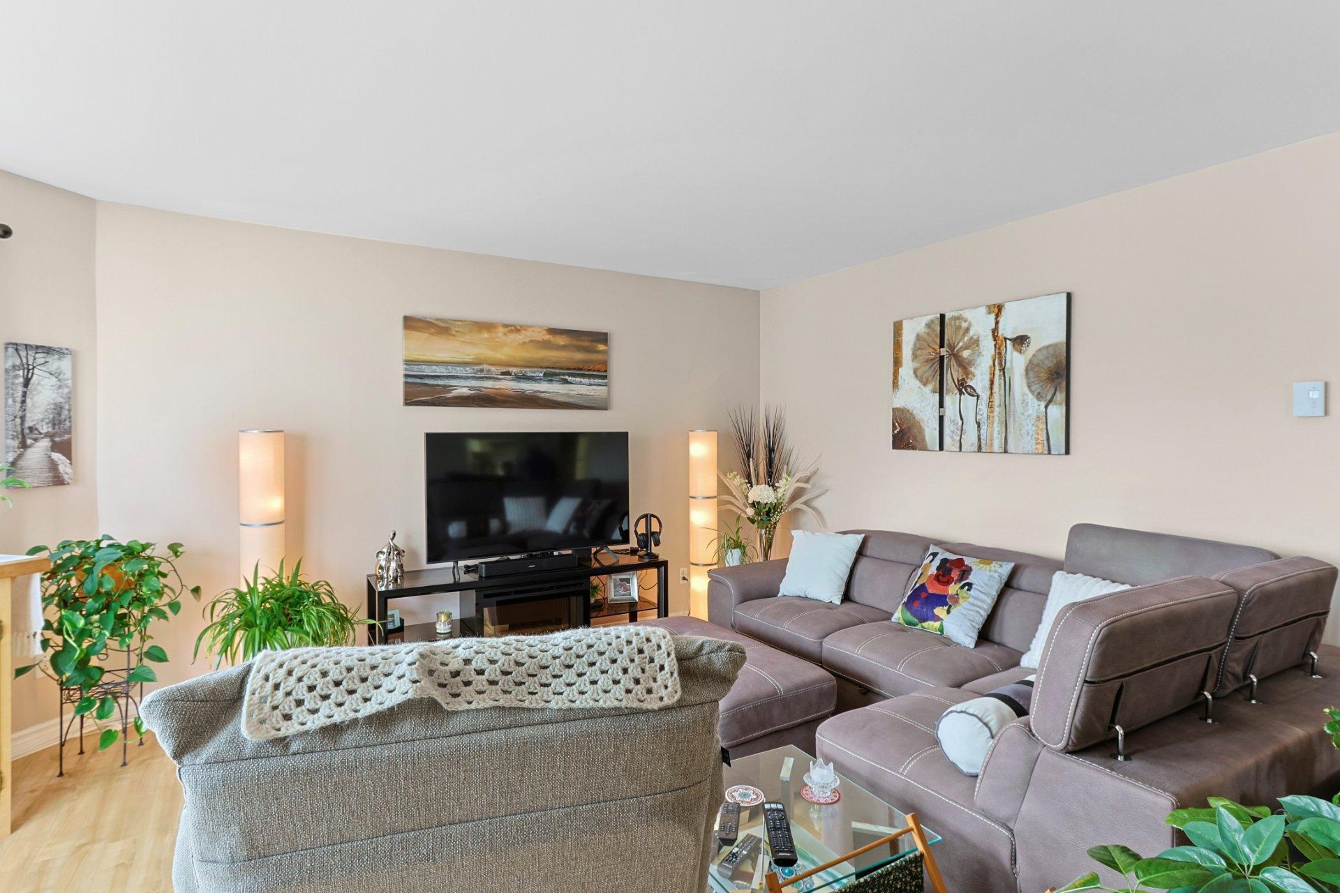 









13


Rue St-Laurent

, 202,
Beauharnois,




QC
J6N1V1

