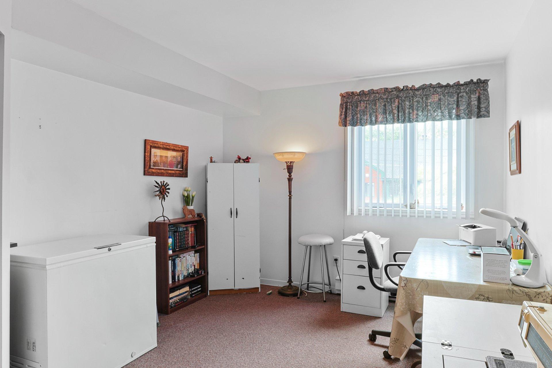 









13


Rue St-Laurent

, 202,
Beauharnois,




QC
J6N1V1

