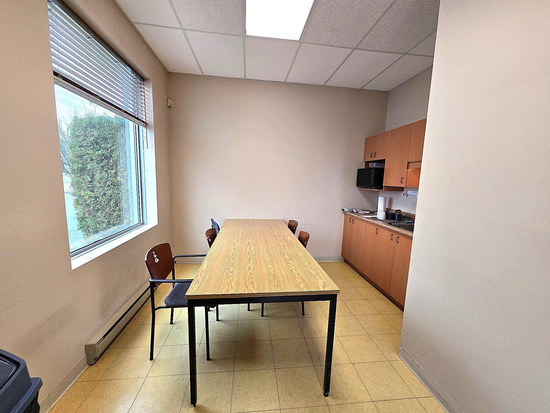 









4446


Boul. de la Grande-Allée

,
Boisbriand,




QC
J7H1R9

